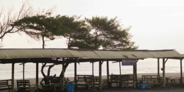 Pantai Parangtritis, Primadona Wisata Jogja yang Mengancam Nyawa Mojok.co