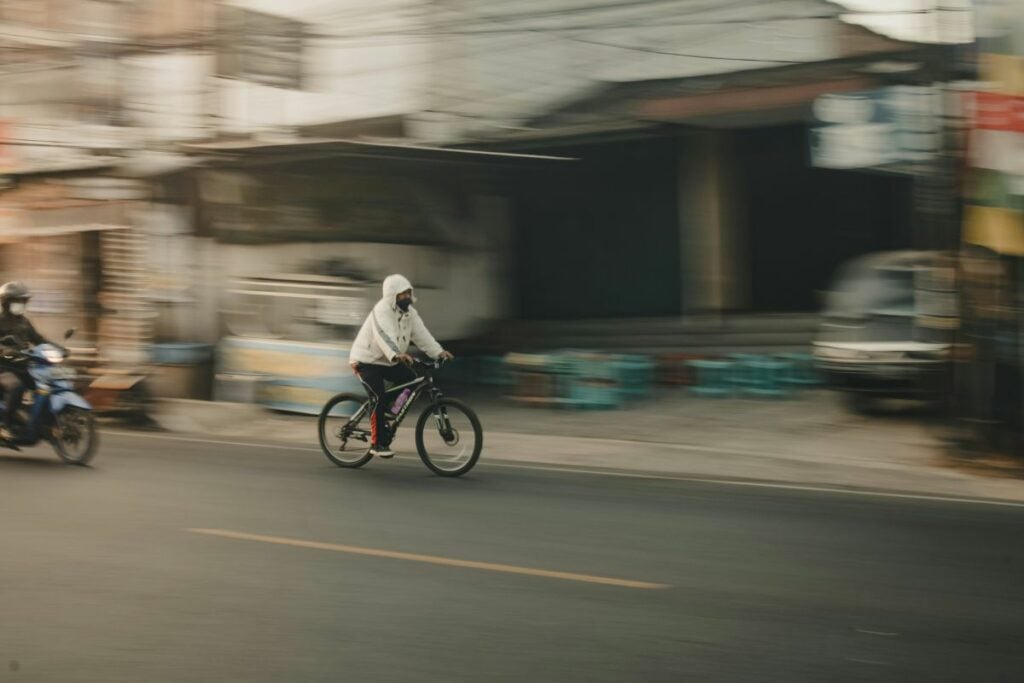 Jalan Sayang Jatinangor, Jalan yang Nggak Sayang Nyawa Pengendara yang Melintas