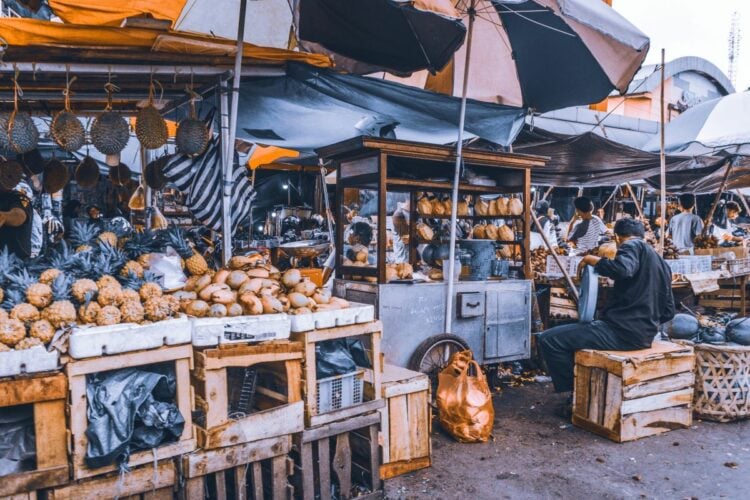 Pasar Tanah Merah, Pasar Terbesar di Bangkalan Madura yang Penuh Masalah