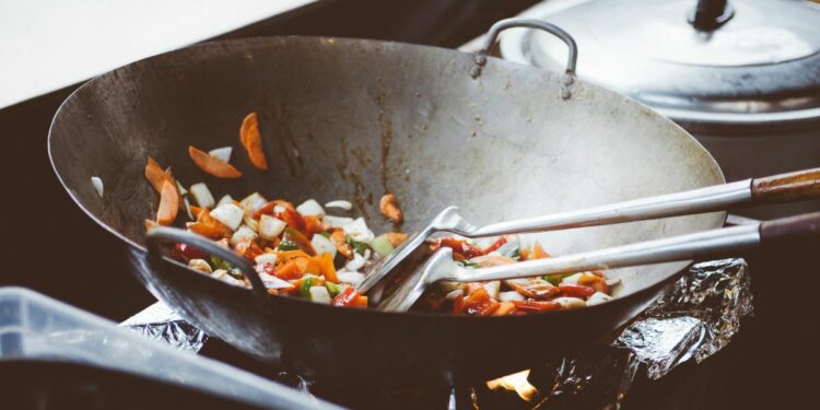 6 Makanan Khas dari Daerah yang Rasanya Berubah ketika Dijual di Jakarta