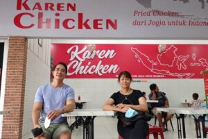Karen Chicken by Olive Chicken Disambut Hangat Warga Surabaya, Masterpiece Ayam Goreng Asal Jogja yang Jadi Primadona