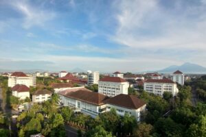 3 Jenis Mahasiswa Berbahaya di UGM yang Wajib Kamu Waspadai. Jangan Sembarangan kalau Nggak Pengin Malu
