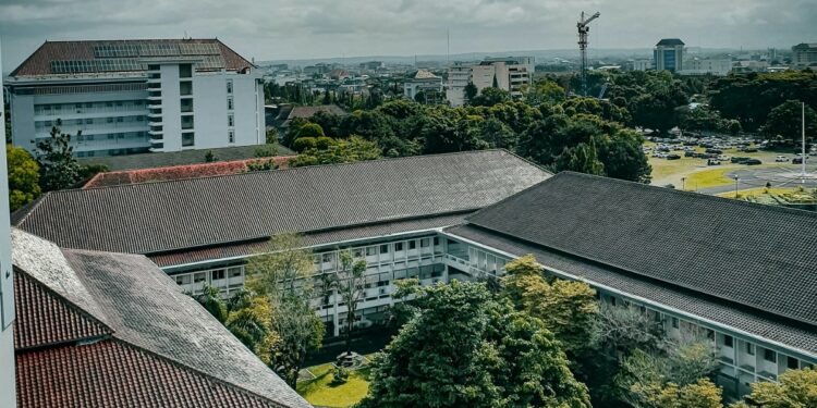 UGM Punya FIB yang Tidak Disukai, tapi Kuliahnya Santai (Unsplash)