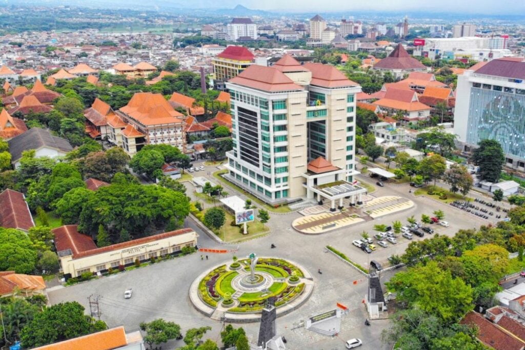 Kuliah di Universitas Negeri Malang (UM) Menyadarkan Saya, Ternyata Nggak Semua Orang Cocok Belajar di Sini Mojok.co