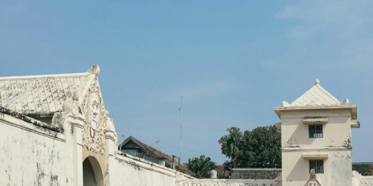 Derita Rumah Dekat Taman Sari Jogja: Jadi Tontonan Wisatawan hingga Sering Mengalah demi Pariwisata Mojok.co