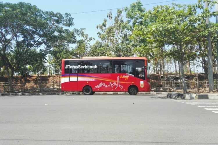 Trans Semarang, Cumi Darat yang Sesungguhnya. Ditungguin Nyembur, tapi kalau Disalip Nyebelin
