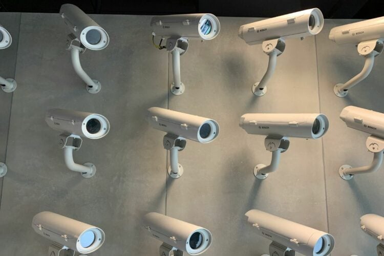Menyisihkan Uang demi Memasang CCTV di Rumah Bukan Ide Buruk karena Banyak Manfaatnya