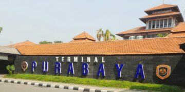 Gate Otomatis Terminal Purabaya Nggak Berguna, Pengelola Sebaiknya Fokus Membasmi Calo Saja!