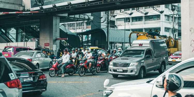 Ilustrasi Pertigaan Jati Kencana Jogja Adalah Neraka di Tengah Kota (Unsplash)