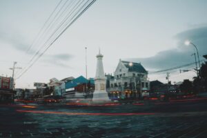 Untuk Mahasiswa Baru di Jogja, Turunkan Ekspektasi Kalian, Jogja Nggak Seindah Konten Sinematik