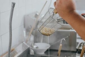 Bukan Sekadar Warung Makan, Warmindo di Jogja Juga Jadi Tempat “Konseling” 