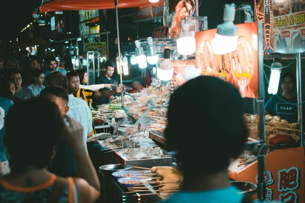 Bau dan Macet, Sisi Lain Kuliner GOR Klebengan Sleman yang Terkenal Murah dan Enak Mojok.co