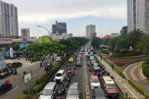 Jangan Hidup di Depok Jawa Barat kalau Nggak Siap Bergelut dengan Transportasi Umum yang Bobrok