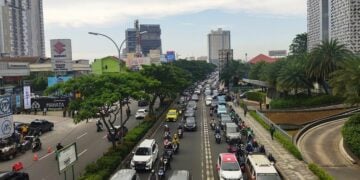 Jangan Hidup di Depok Jawa Barat kalau Nggak Siap Bergelut dengan Transportasi Umum yang Bobrok Mojok.co