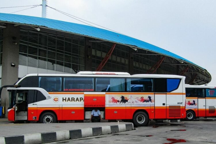 Bus Harapan Jaya Sering Memberi Harapan Palsu ke Penumpang. Bikin Kesal, tapi Saya Tetap Langganan Mojok.co