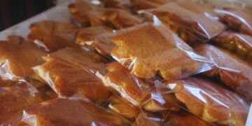 Kue Kembang Waru, Oleh-oleh Khas Jogja yang Nggak Kalah Autentik dari Bakpia Mojok.co