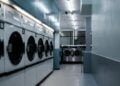 7 Kelicikan yang Dilakukan Oknum Laundry Nakal, Pelanggan Harus Waspada Mojok.co
