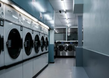 7 Kelicikan yang Dilakukan Oknum Laundry Nakal, Pelanggan Harus Waspada Mojok.co