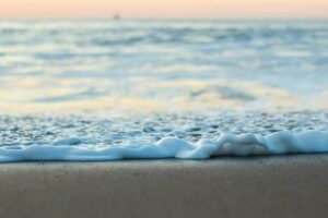 Pantai Sendang Asih: Pantai Potensial di Kendal yang Terbengkalai, Banyak Sampah dan Bau