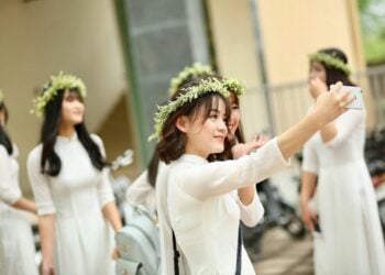 5 Alasan Mengapa Saya Nggak Suka Jadi Bridesmaid di Desa