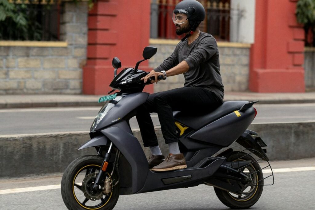 Pengalaman Saya Naik Ojol Motor Listrik: Senyap, tapi Bikin Badan Pegal-pegal