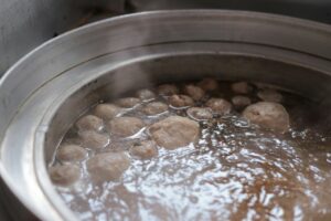 3 Jenis Warung Bakso yang Wajib Dihindari karena Membawa Bahaya bagi Konsumen