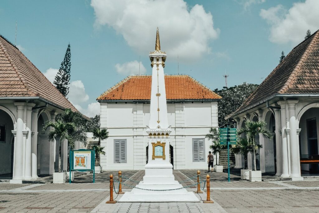 Jogja Mahal, karena yang Murah Hanya Upah Pekerjanya (Unsplash)