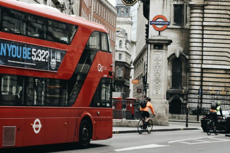 Sleeper Bus Solusi Menghindari Penumpang Menyebalkan (Unsplash)