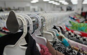 4 Tipuan Pedagang Baju Thrifting yang Menyalahi Kodrat Baju Bekas