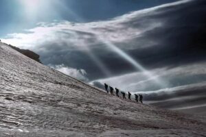 Semua Boleh Mendaki Gunung, Tidak Perlu Takut Dianggap FOMO