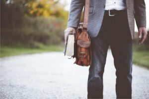 Kuliah di Mana pun Itu Sama Saja Adalah Omong Kosong yang Terus Dipertahankan