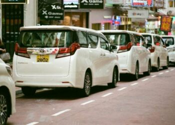 Alphard 25 Juta per Hari untuk IKN, mending Sewa Jeep Merapi (Unsplash)