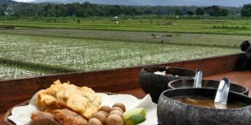 Warung Soto Red Flag yang Sebaiknya Dihindari Pembeli Mojok.co