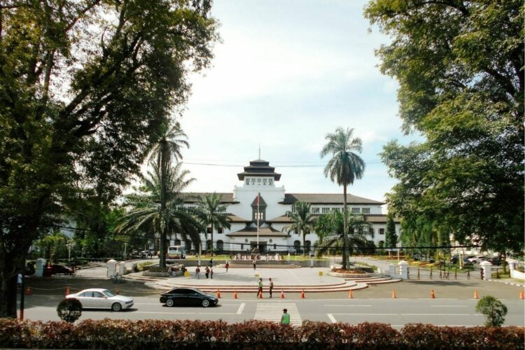 4 Fakta Kota Bandung yang Kerap Dilupakan oleh Warga Lokal Mojok.co