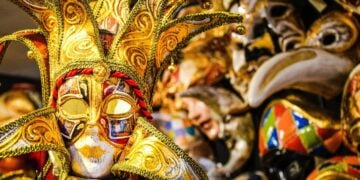 Sisi Lain Jember Fashion Carnaval, Pagelaran Paling Bergengsi Sekaligus Jadi Penyumbang Sampah di Kabupaten Jember