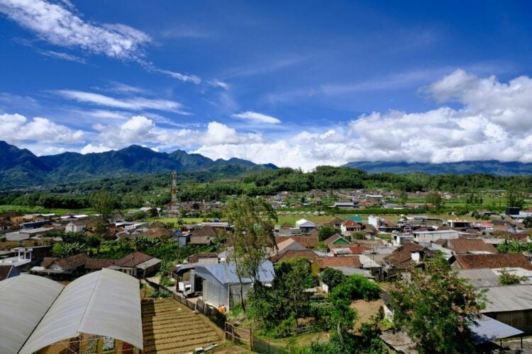 Kecamatan Dau, Terlalu "Kota" untuk Disebut Kabupaten Malang