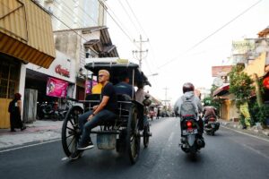 Melintas di Jalan KH Wahid Hasyim Jogja, Pilihan Tepat bagi Pengendara yang Mau Membakar Kalori Sekaligus Melatih Kesabaran