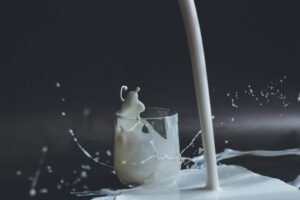 Membongkar Kesuksesan Cimory: Strategi Jitu Meracik Susu Menjadi Merek Paling Diburu