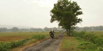 Jalan Raya Kaliputih Wonokromo Kebumen Nggak Cocok Buat Pengendara Berjantung Lemah