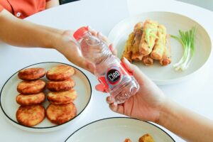 Cleo, Air Minum yang Banyak Dihujat, padahal Nggak Kalah Segar dari Air Minum Kemasan yang Lain!