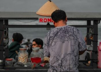 Wedang Ronde vs Bandrek Bu Dewarsi Pusaka Lidah Orang Jogja (Unsplash)