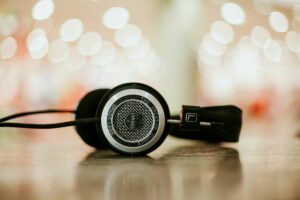 Alasan Lirik Lagu Bernadya “Untungnya, Hidup Harus Tetap Berjalan” Bisa Relate ke Banyak Orang