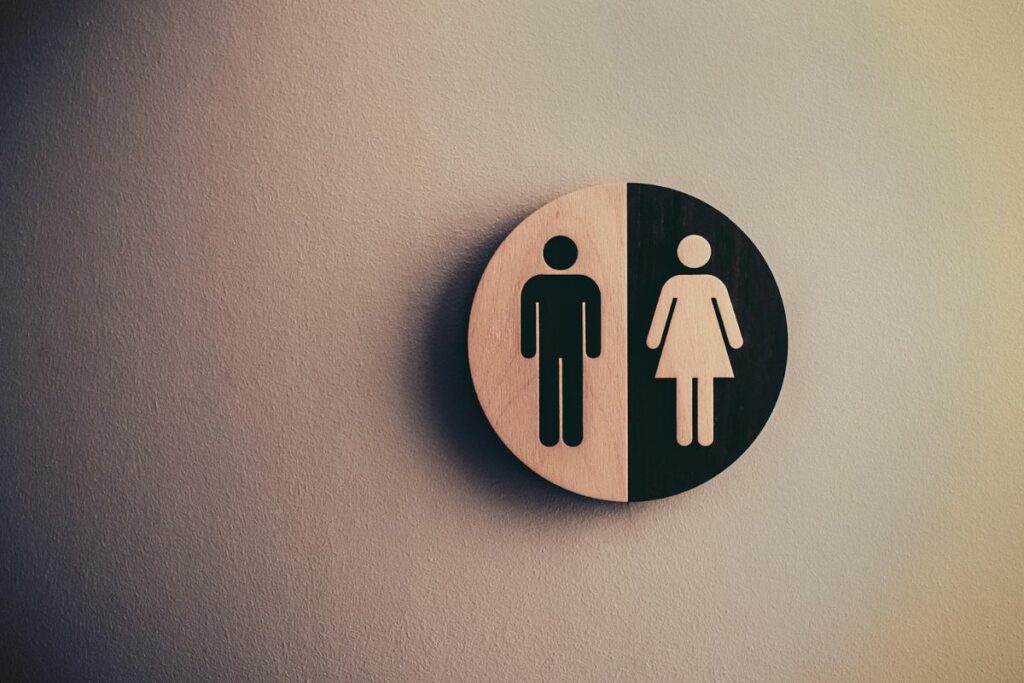 Aturan Tidak Tertulis di Toilet Perempuan yang Perlu Diperhatikan agar Sama-sama Nyaman Mojok.co