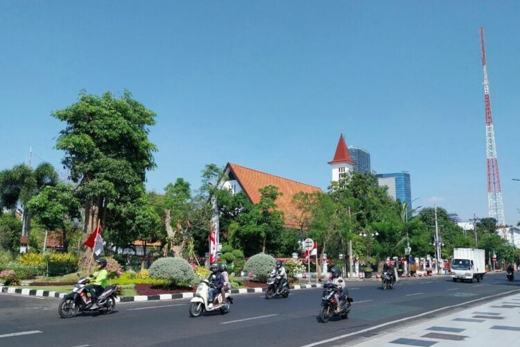 Cak, Cik, Cok: Cara Sederhana Arek Surabaya Membedakan Level Umpatan dari Bunyi Vokal