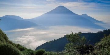 3 Hal yang Sebaiknya Nggak Dilakukan Orang-orang Saat Berwisata ke Dieng Wonosobo