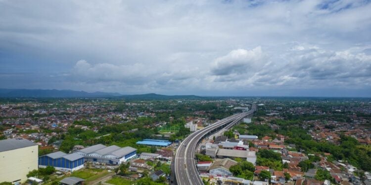 Hidup di Bogor Itu Nggak Seindah yang Ada di Bayanganmu, Udah Panas, Macet, Chaos!