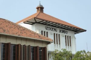Kota Tua Jakarta: Telah Direvitalisasi, Kini Kembali ke Setelan Pabrik