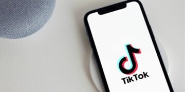 Penjual Hape KW di TikTok Harus Dibasmi, Menyesatkan dan Bikin Orang Awam Tergiur dengan Kalimat Palsu yang Menipu