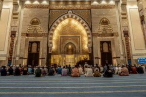 Ranking Masjid dan Musala Mal di Jogja dari yang Paling Nyaman hingga yang Seadanya Banget