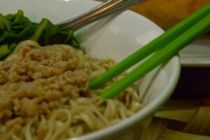 Mie Ayam Ceker Mas Imin Adalah Definisi Mie Ayam Sempurna